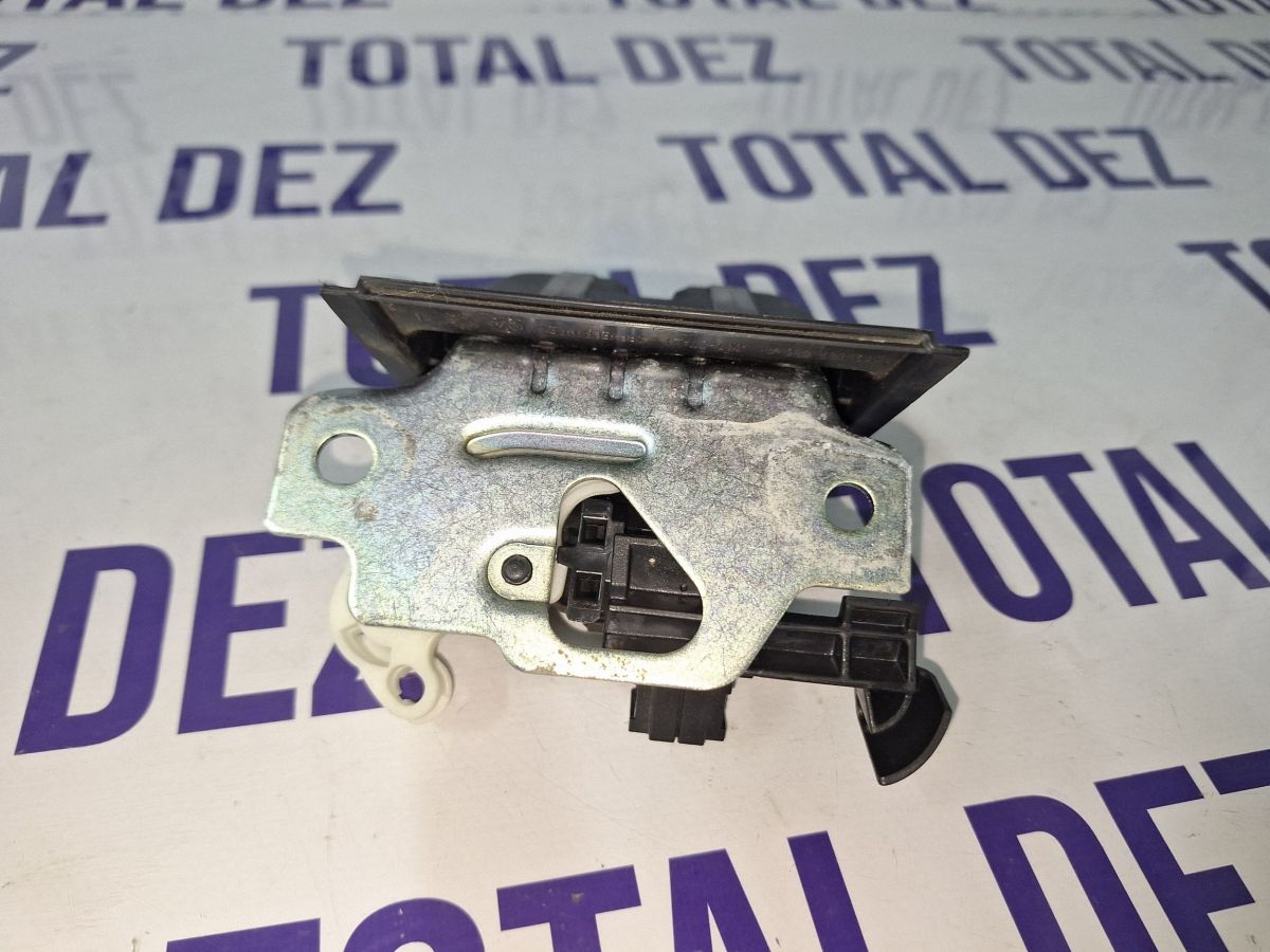 Broasca portbagaj Volkswagen Passat B8 2014 - 5TA827505D 104225100221