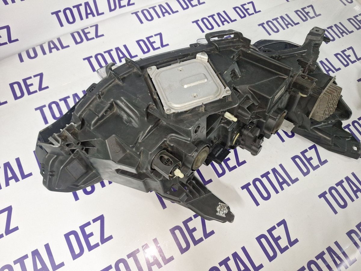 Far Stanga fata Renault Talisman 2016 - 260606722R 89909144
