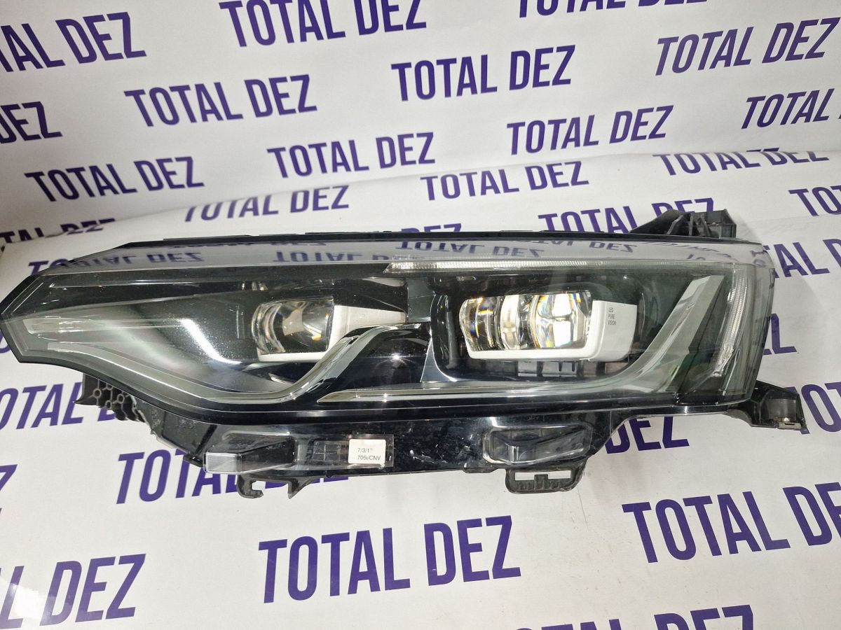 Far Stanga fata Renault Talisman 2016 - 260606722R 89909144