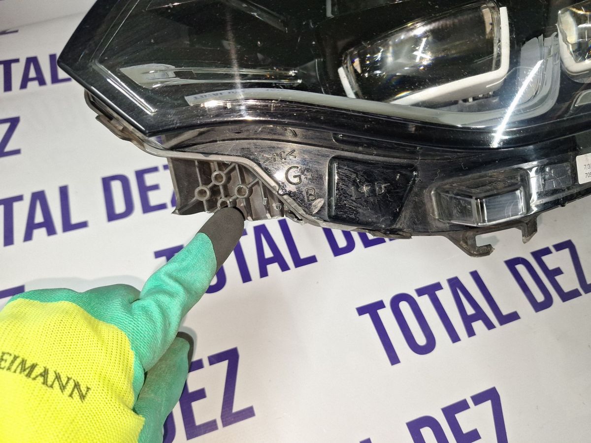 Far Stanga fata Renault Talisman 2016 - 260606722R 89909144