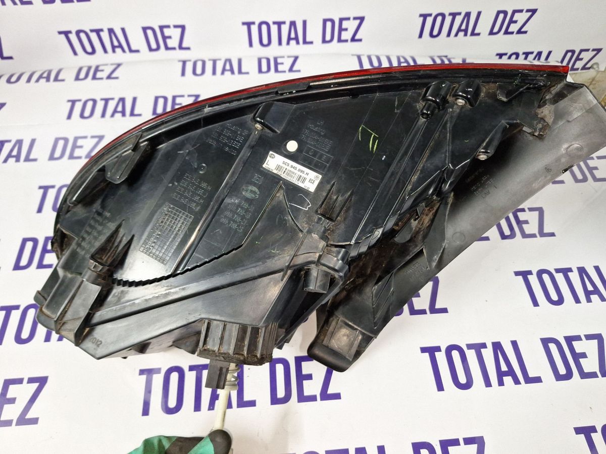 Stop Stanga spate Volkswagen Beetle A5 2012 - 5C5945095H 17900401S 179004030E