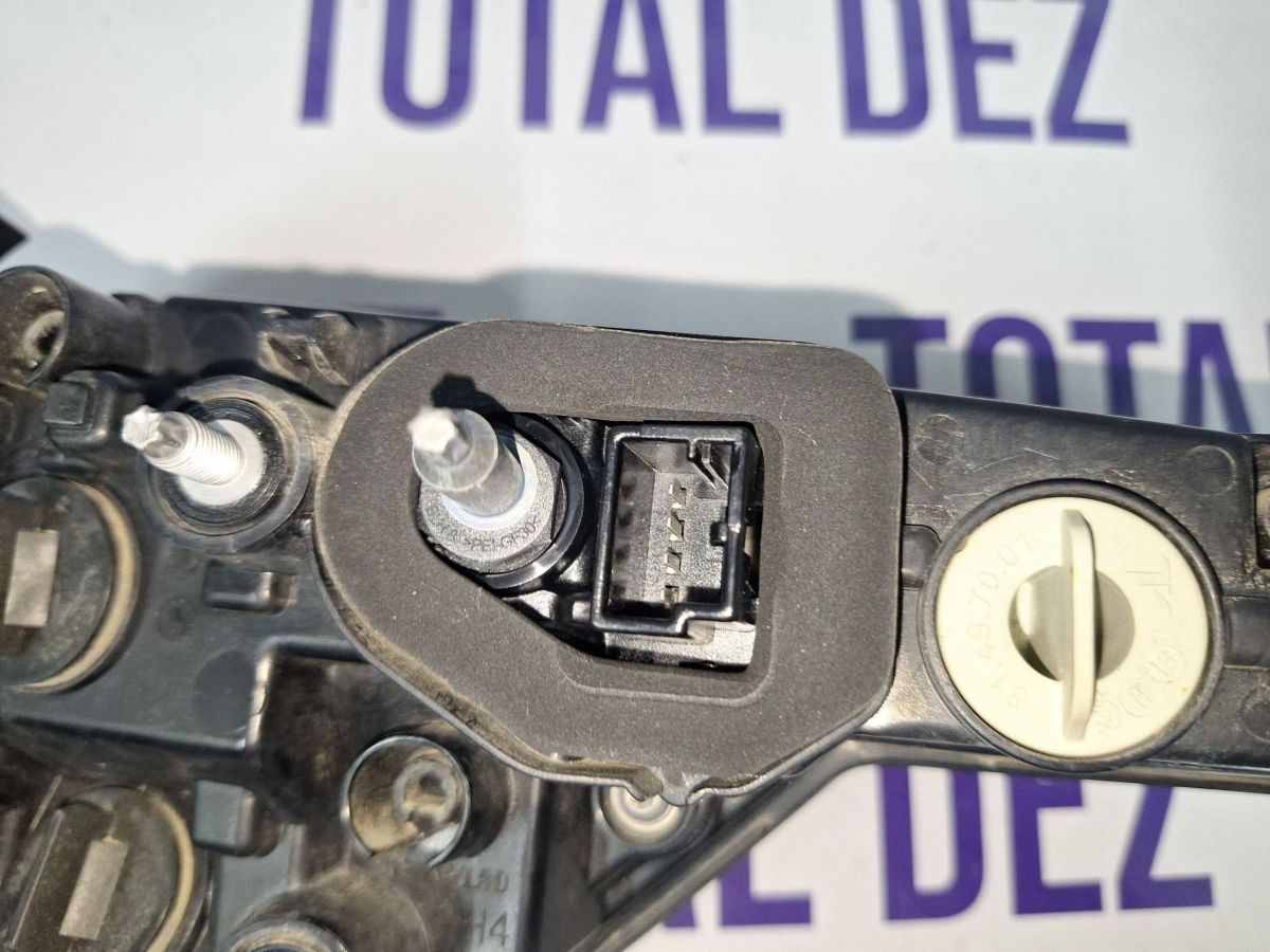 Stop Dreapta spate Audi A4 S4 B9 2017 - 8W9945076 81490201