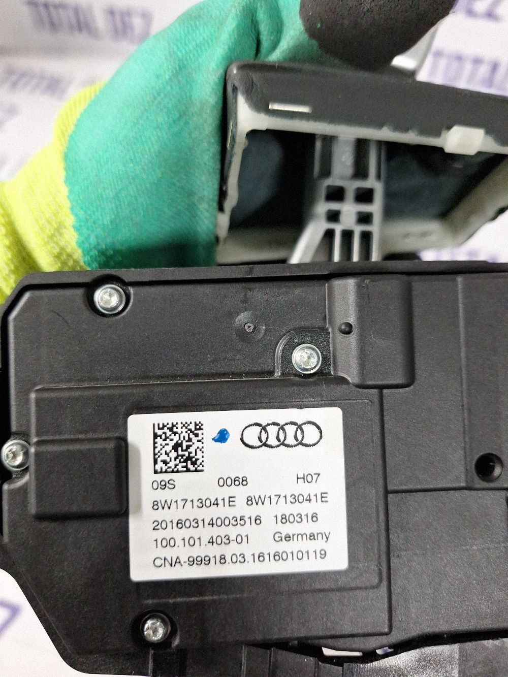Schimbator viteze Audi A4 S4 B9 2016 - 8W1713041E