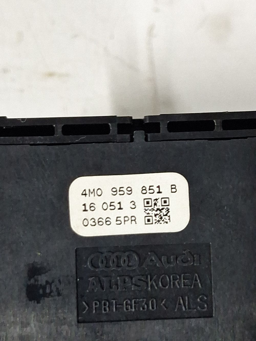 Butoane geamuri electrice Audi A4 S4 B9 2016 - 4M0959851B 160513 60513 03665PR