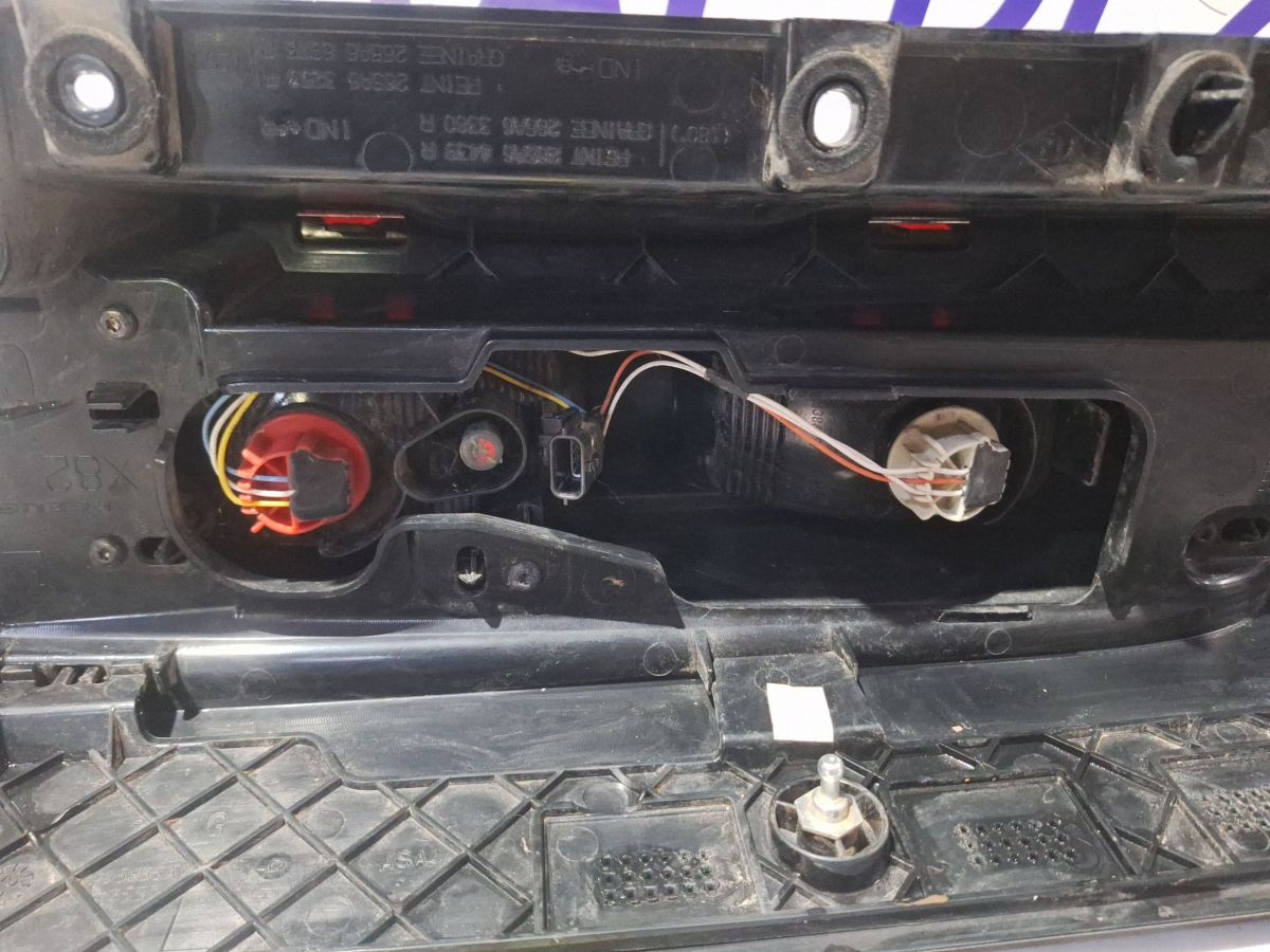 Stop Stanga spate Renault Trafic III (X82) 2021 - 105850A1 100754A1 100753A1