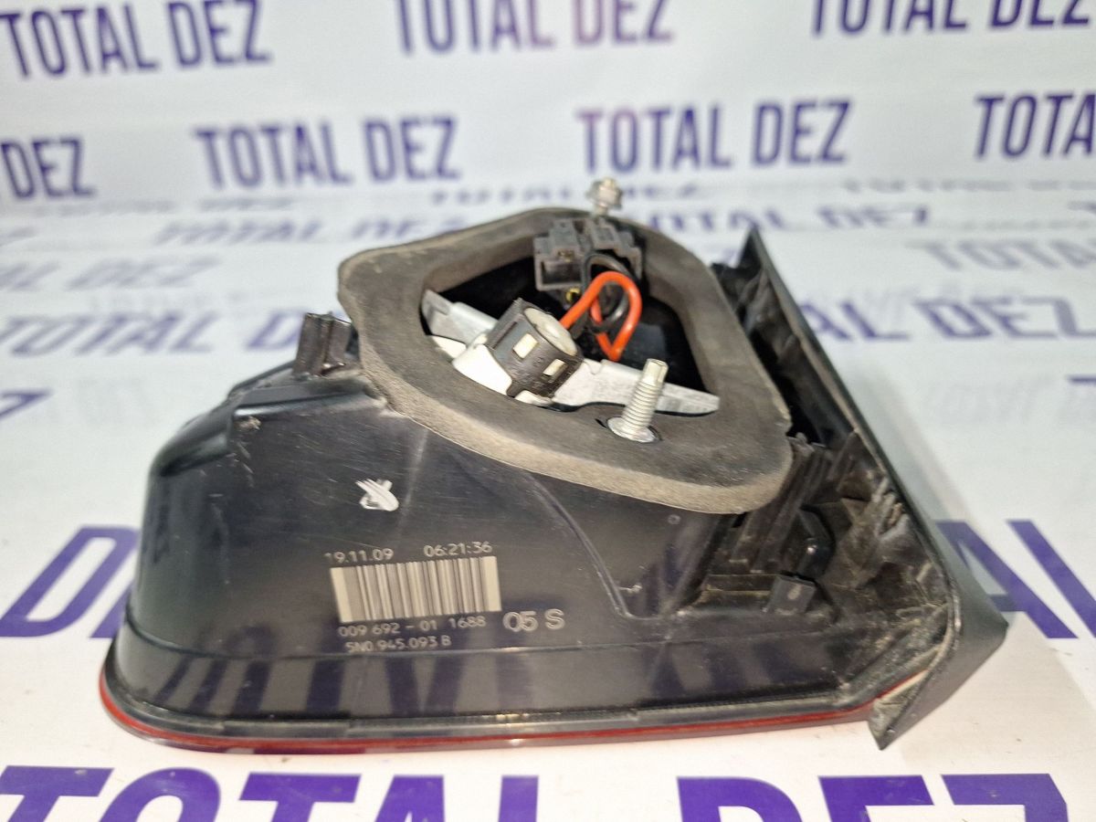 Stop Stanga spate Volkswagen Tiguan 2010 - 5N0945093B 009692011688