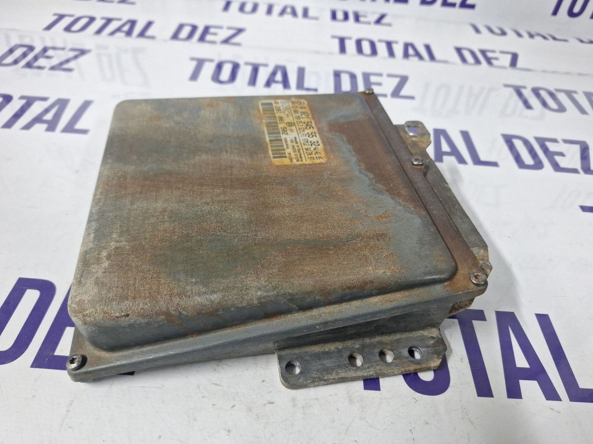 Calculator motor (ECU) Mercedes Sprinter W901 W902 W903 W904 1997 - A0215455532 0281001502