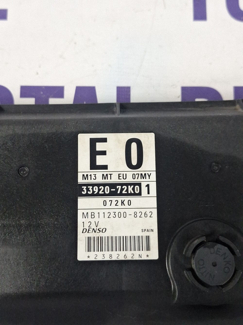 Calculator motor (ECU) Suzuki Swift I 2005 - 3392072K01 MB1123008262