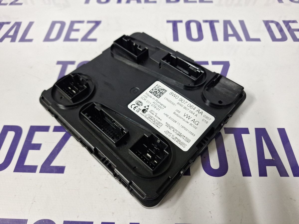 Calculator parcare Audi A4 S4 B9 2015 - 8W0907064AA 8W0907064A 5DK01107901