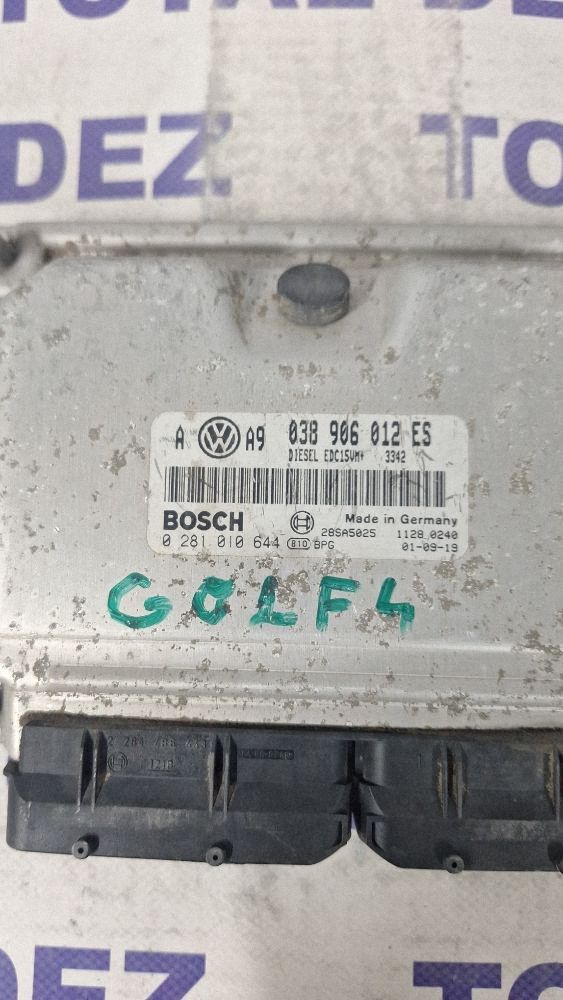 Calculator motor (ECU) Volkswagen Golf IV 2001 - 038906012ES 0281010644