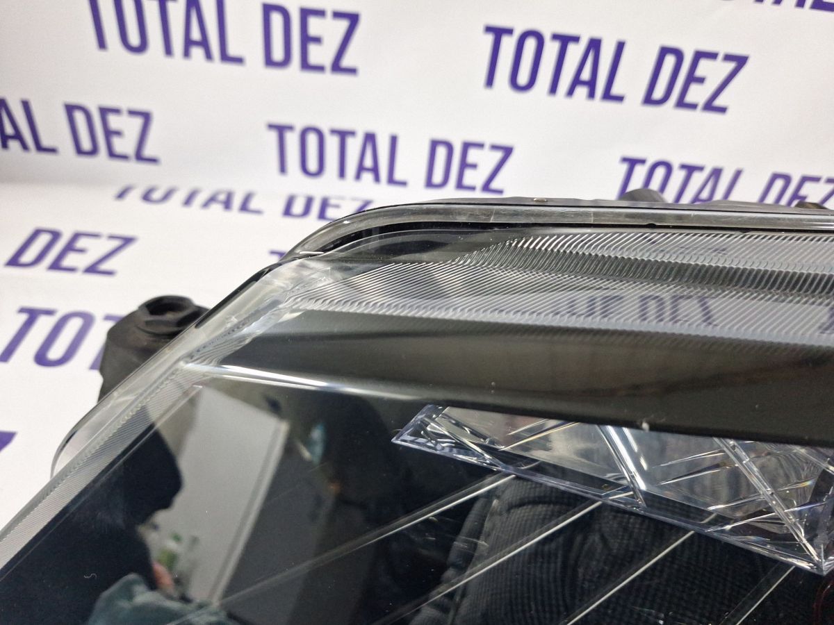 Far Stanga fata Skoda Superb B8 (3V) 2017 - 3V1941015B 1ZS01193925