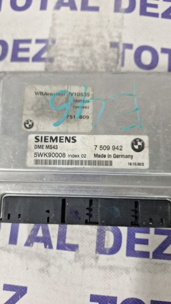 Calculator motor (ECU) BMW Seria 5 E39 2000 - 7509942 5WK90008