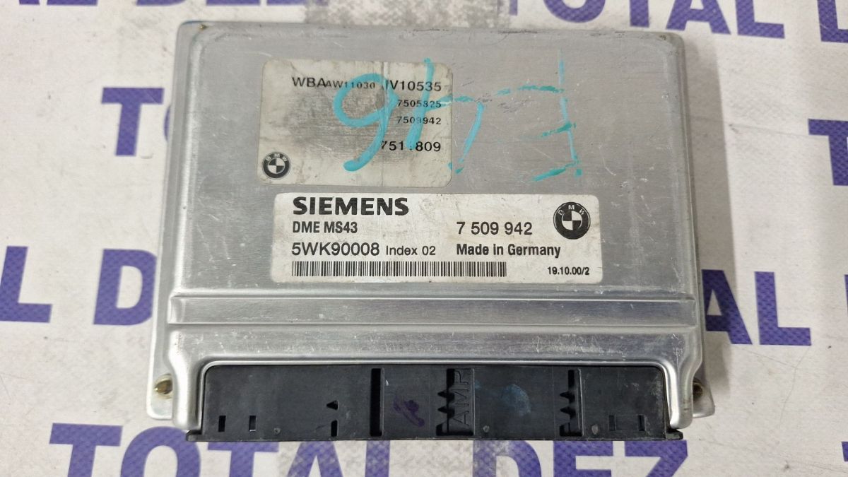 Calculator motor (ECU) BMW Seria 5 E39 2000 - 7509942 5WK90008
