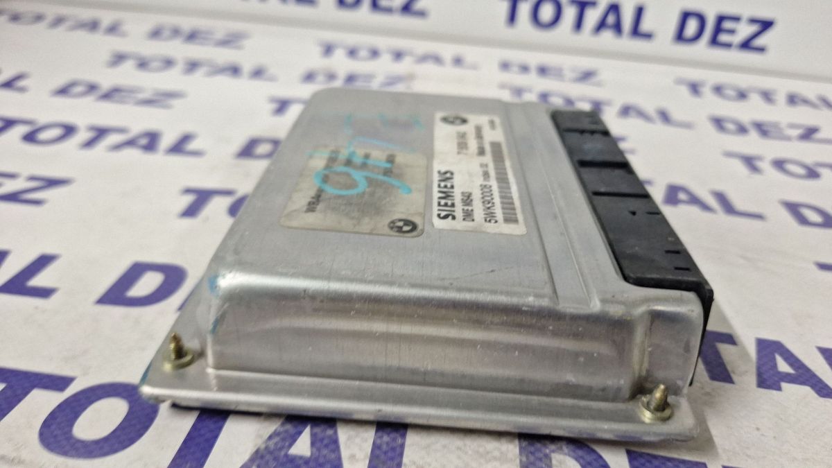 Calculator motor (ECU) BMW Seria 5 E39 2000 - 7509942 5WK90008