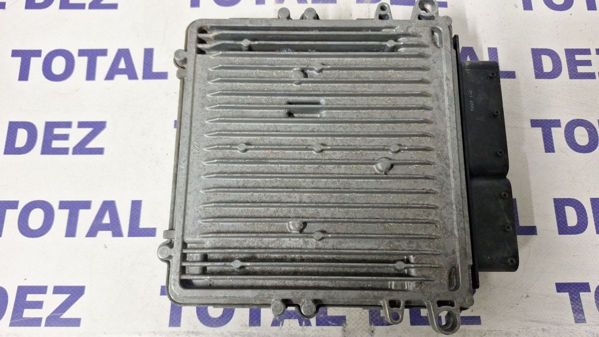 Calculator motor (ECU) Mercedes E-class 2004 - A6421509077 0281014327