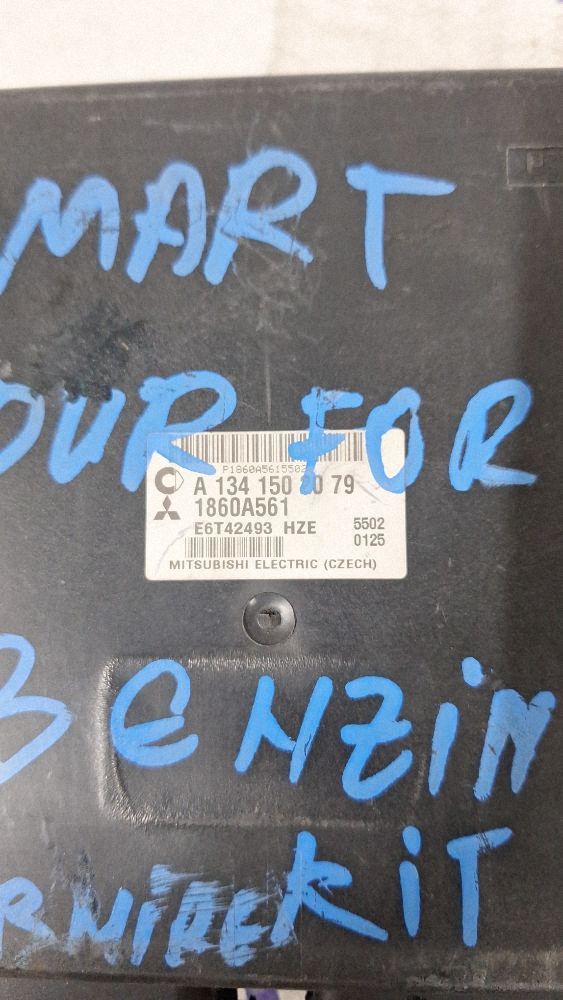 Calculator motor (ECU) Smart ForFour I 2005 - A1341502079 1860A561 E6T42493