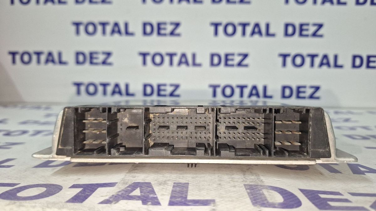 Calculator motor (ECU) Mercedes C-class 2002 - A1111533479 5WK90419 133217603846
