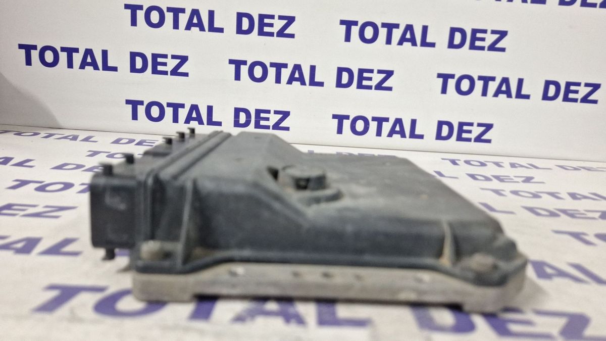 Calculator motor (ECU) Toyota Yaris 2007 - MB2751002504 896617D400