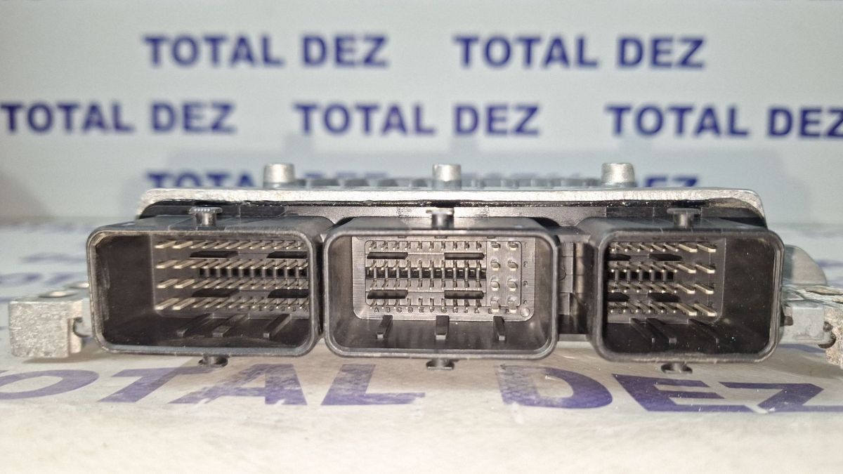 Calculator motor (ECU) Volvo V50 2008 - 31269095 5WS40489DT