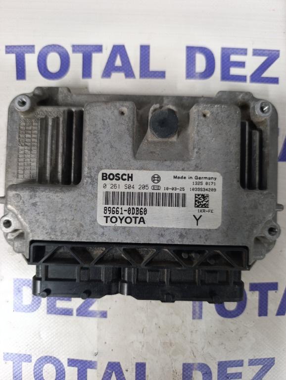 Calculator Motor (ECU) Toyota Yaris (P9) 1.0 VVT-i 69CP (Cod motor 1KR-FE) - 0261S04205 / 89661-0DB60